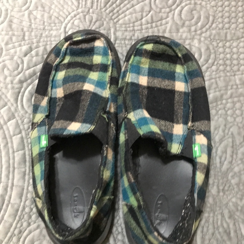 Sanuk Shoes
